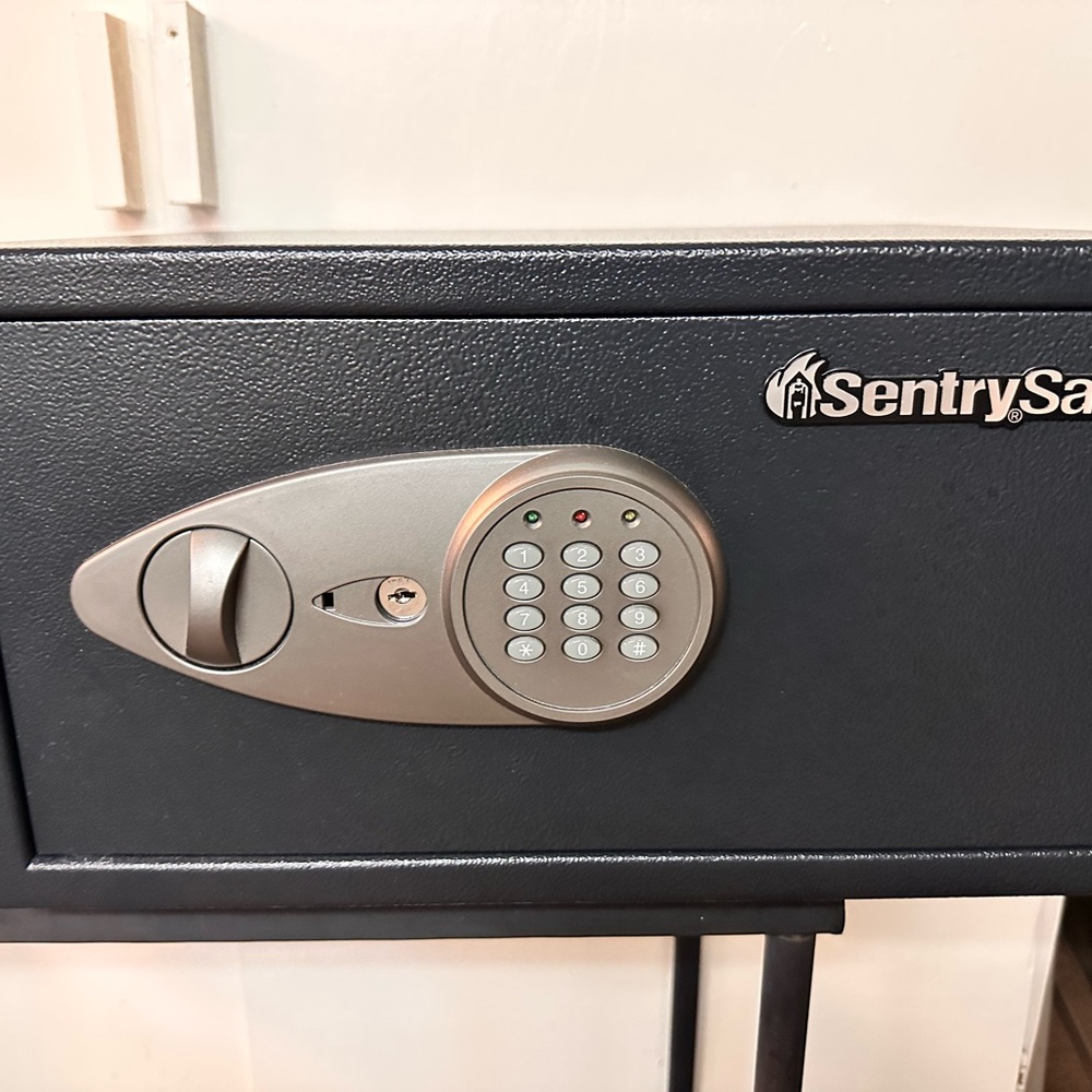 Sentry Safe Vault. Passcode and key lock. Barely used, like new